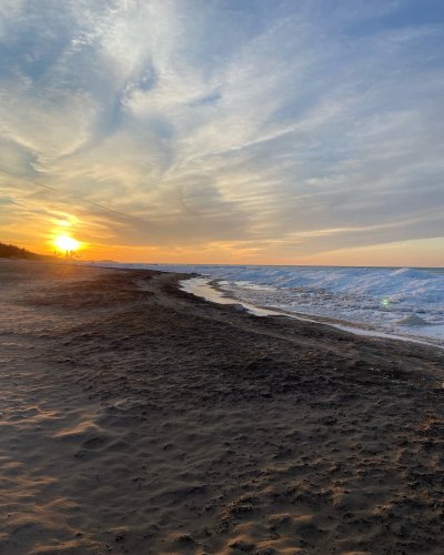 Carousel post from dailydunez.