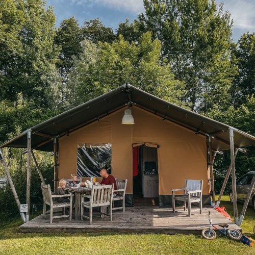 Carousel post from glampings.