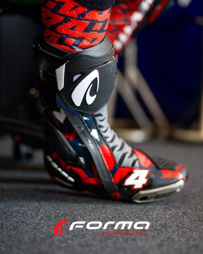 Photo post from motomax.