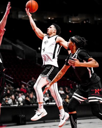 Carousel post from theroundleague.