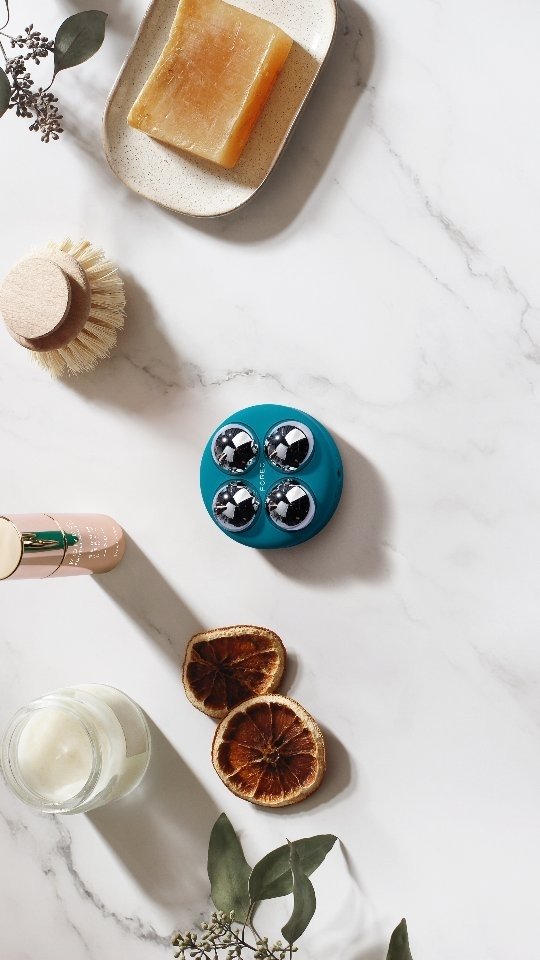 FOREO BEAR™ mini | Dispositivo de Microcorrente Compacto | Lifting