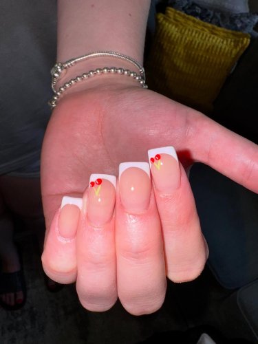 Carousel post from nailsbyjle.