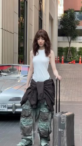 Video post from loloveuboth.