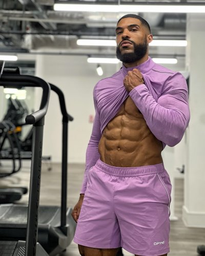 Carousel post from ph_gains.