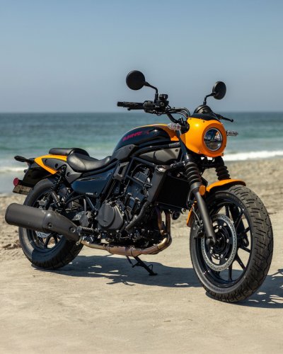 Carousel post from bertsmegamall.