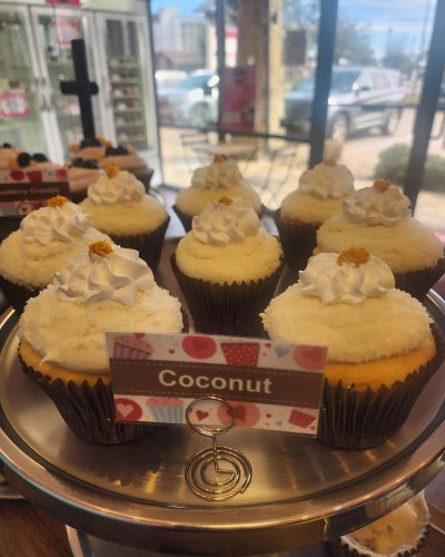 Photo post from smallcakestyler.