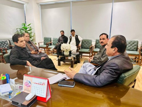 Carousel post from pakfightspolio.