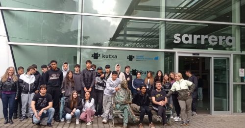 Carousel post from ellacuriazurbaranbhi.