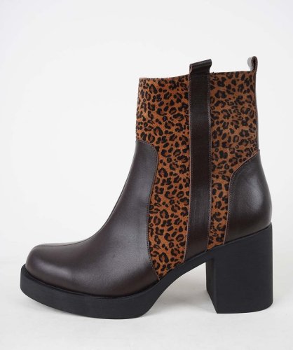 Carousel post from ossoshoes.