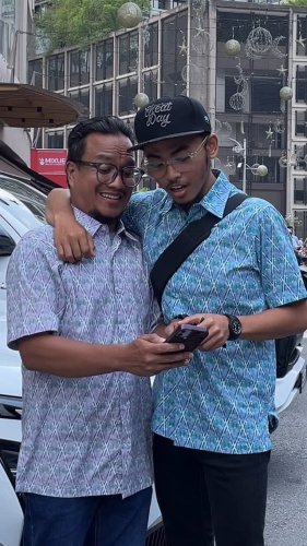 PostPhoto