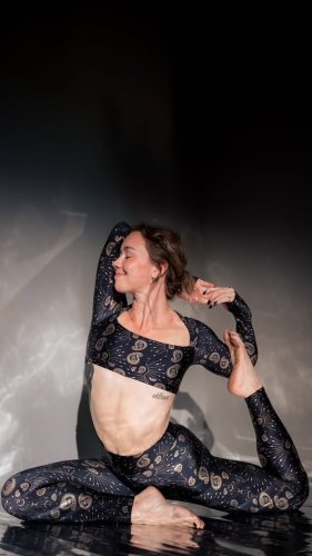Video post from reachyoga_sd.