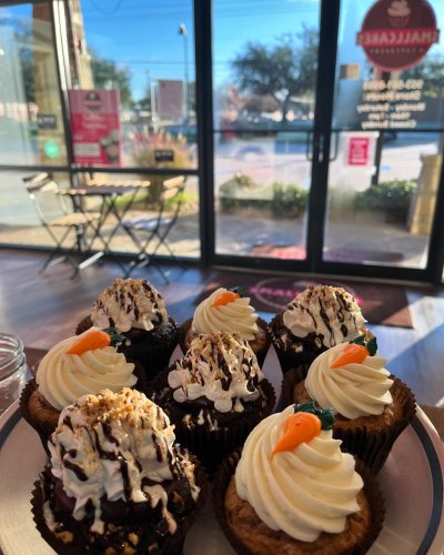 Photo post from smallcakestyler.