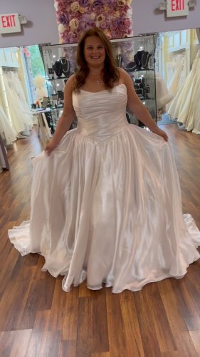 Video post from thecurvybridenj.