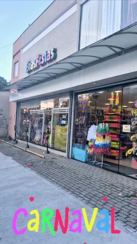 Video post from brasfestas.