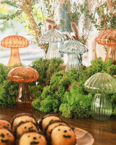 Carousel post from crane_living.