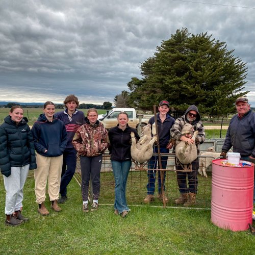Carousel post from trinitycollegecolac.