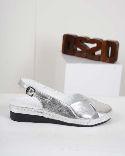 Carousel post from ossoshoes.