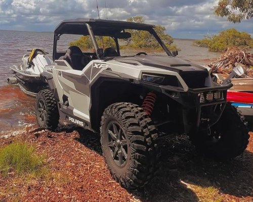 Carousel post from bertsmegamall.