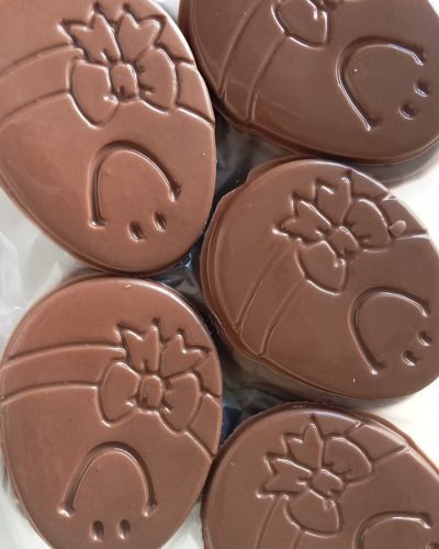 Carousel post from la_gifteria.