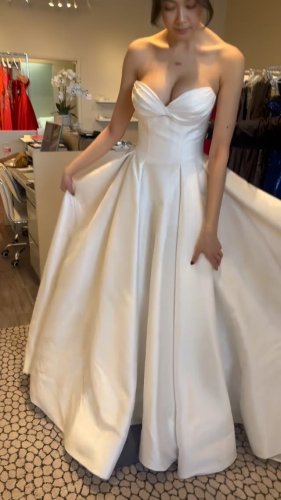 Video post from jolibride.