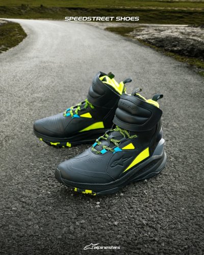 Photo post from motomax.