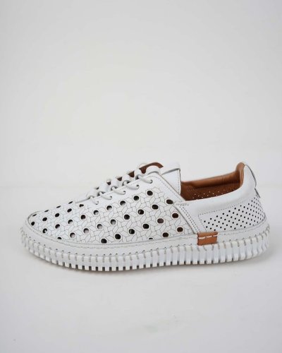 Carousel post from ossoshoes.