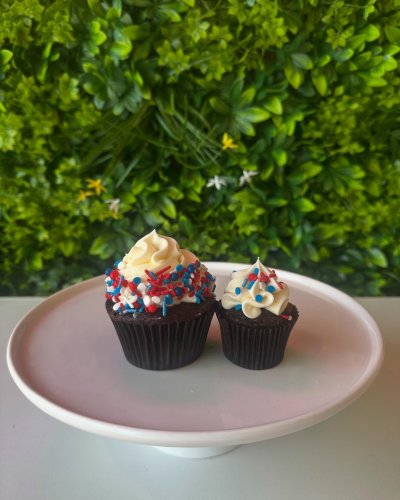 Photo post from famous_creations_catering.