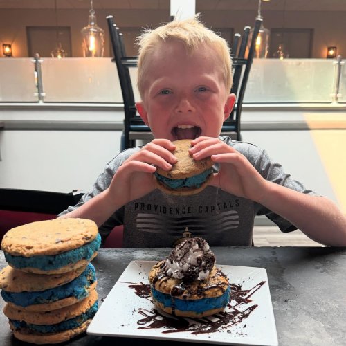 Carousel post from laurasbarandgrill.