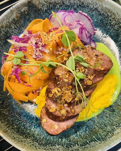 Carousel post from miditreizepontarlier.