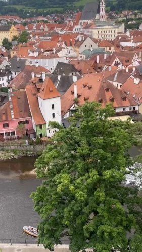 Video post from taucktravel.