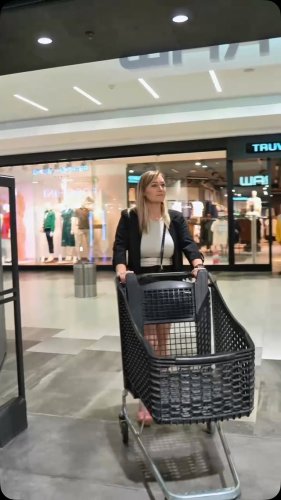 Video post from festival_mall.