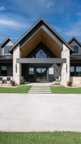 Video post from mikeparduehomes.
