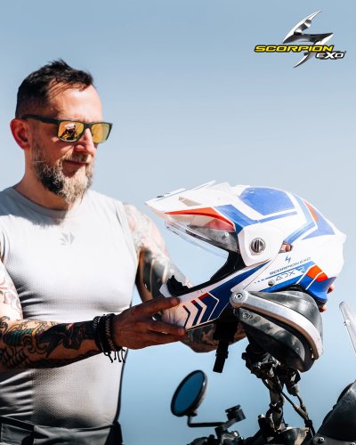 Photo post from motomax.