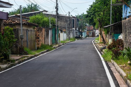 Carousel post from ananindeuapma.