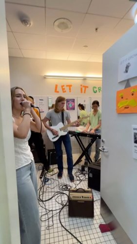 Video post from thenuevaschool.
