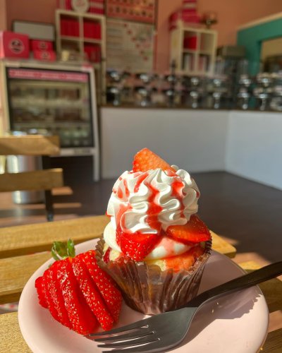 Photo post from smallcakestyler.