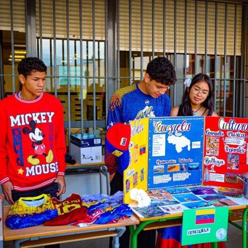 Carousel post from ellacuriazurbaranbhi.