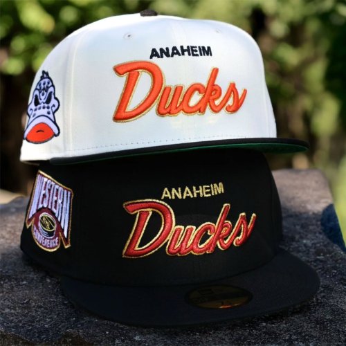 Carousel post from exclusive.fitted.