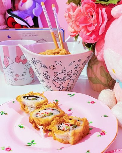 Carousel post from margaritabloom.