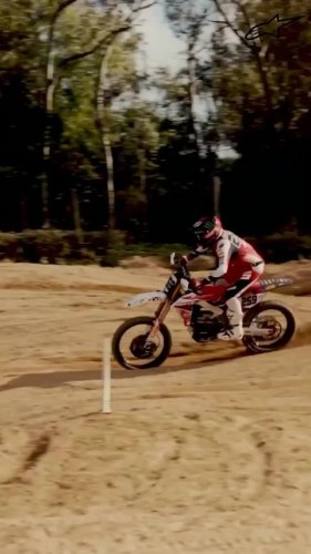 Video post from motomax.
