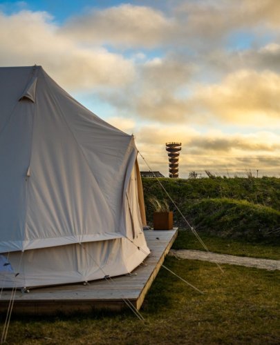 Carousel post from glampings.