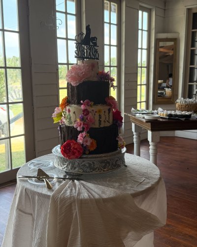 Carousel post from justforyoubaking.