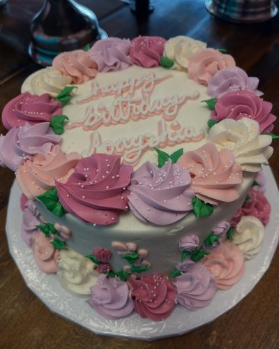 Photo post from smallcakestyler.