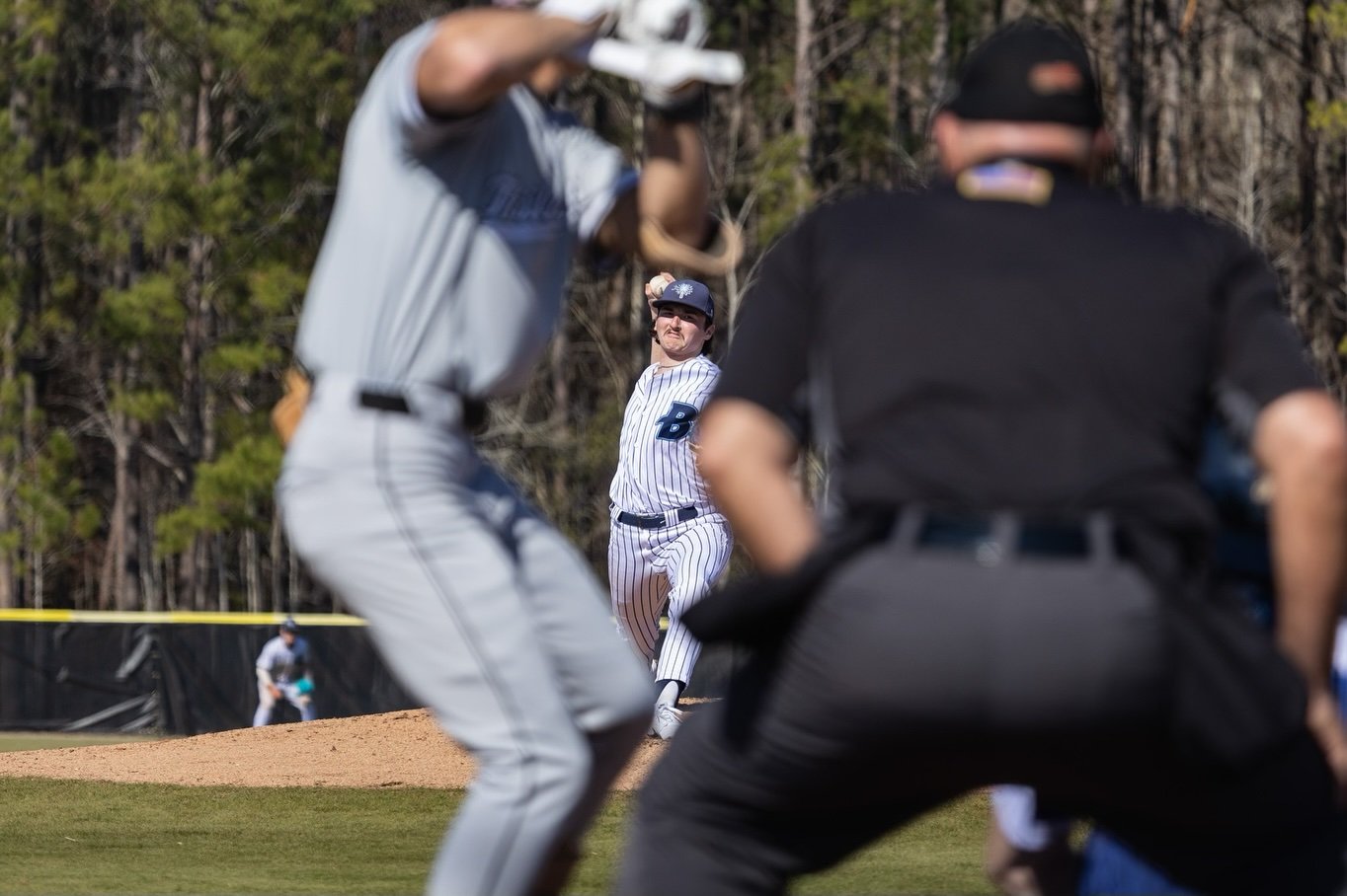 Carousel post from uscbsandsharks.