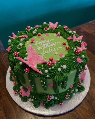 Photo post from smallcakestyler.