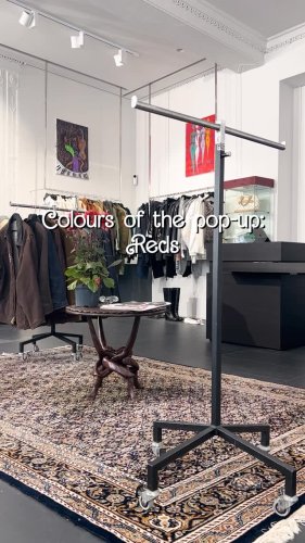 Video post from dotnsquare_vintage.