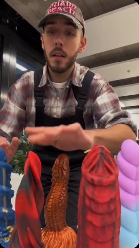 Video post from lovehoneyofficial.