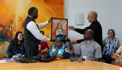 Carousel post from eglisecatho38.