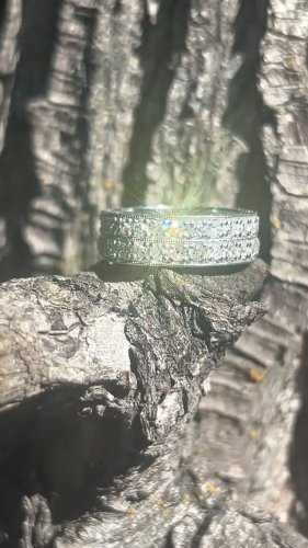 Video post from annelizabethjewelry.