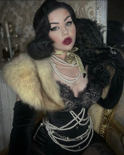 Carousel post from annabelles_wigs.